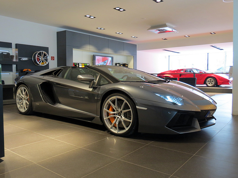 https://www.sportwagen-versicherungen.de/wp-content/uploads/Lamborghini-Aventador-LP-700-4-Roadster_1.png